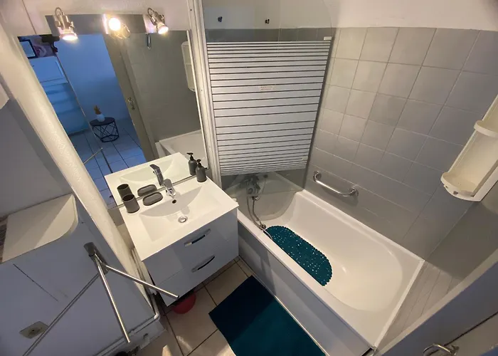 شقة A 100 M De La Avec Parking